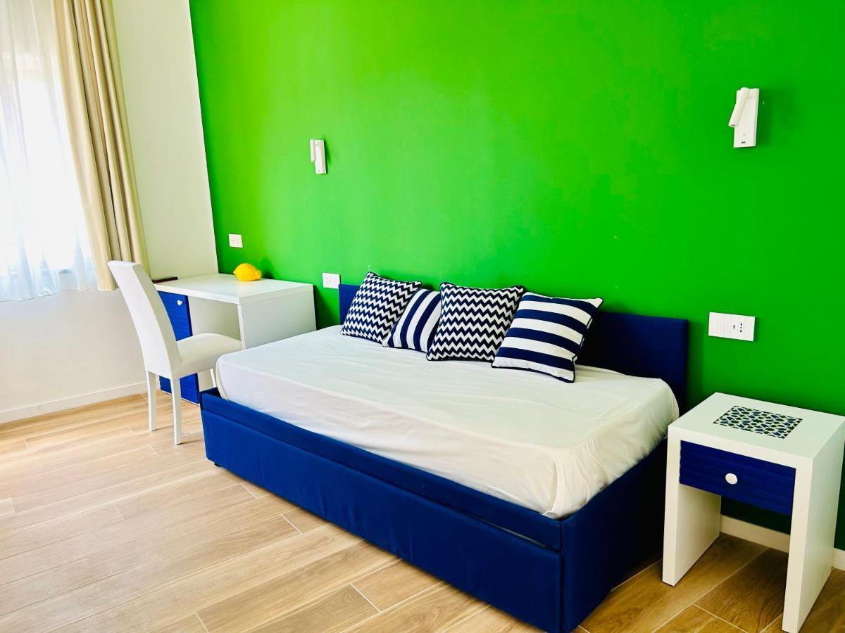 Guest house Yourhome - Relais Loggia Li Galli *
